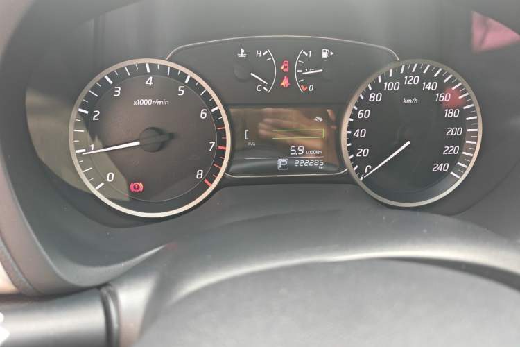 Used Nissan Sylphy 2016 1.6 XL CVT Luxury Edition Odometer Close Up
