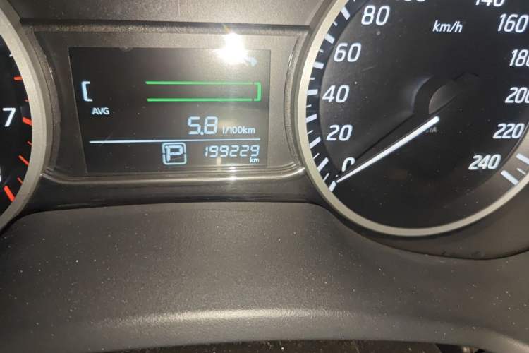 Used Nissan Sylphy 2016 1.6 XL CVT Luxury Edition Odometer Close Up