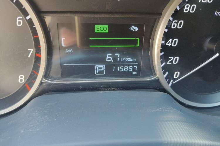 Used Nissan Sylphy 2016 1.6 XL CVT Luxury Edition Odometer Close Up