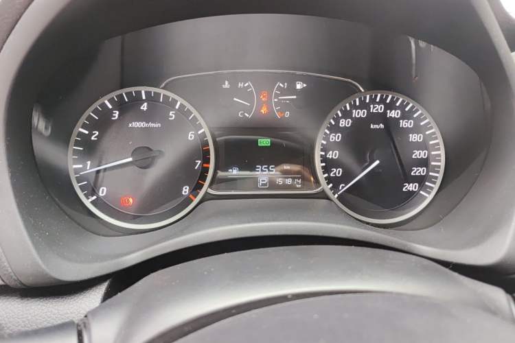 Used Nissan Sylphy 2016 1.6 XL CVT Luxury Edition Odometer Close Up