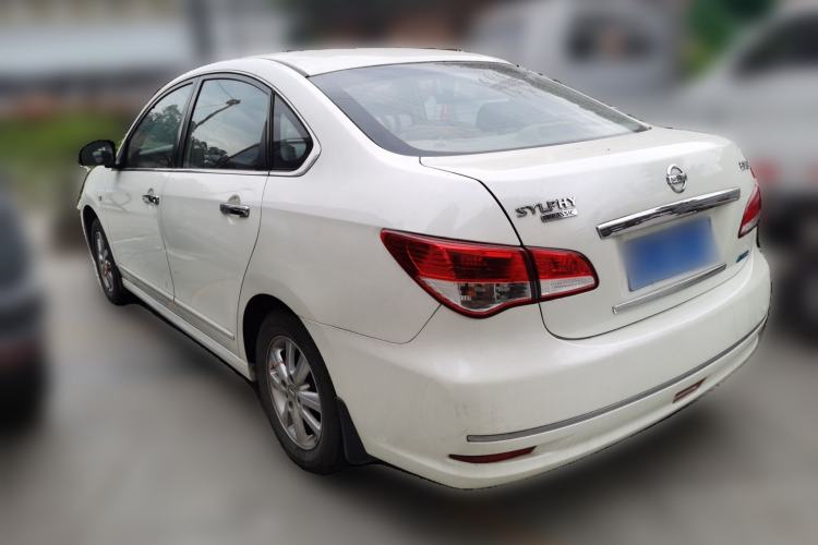 Used Nissan Sylphy 2016 Classic 1.6XE Manual Leading Edition Rear Left 45 Deg