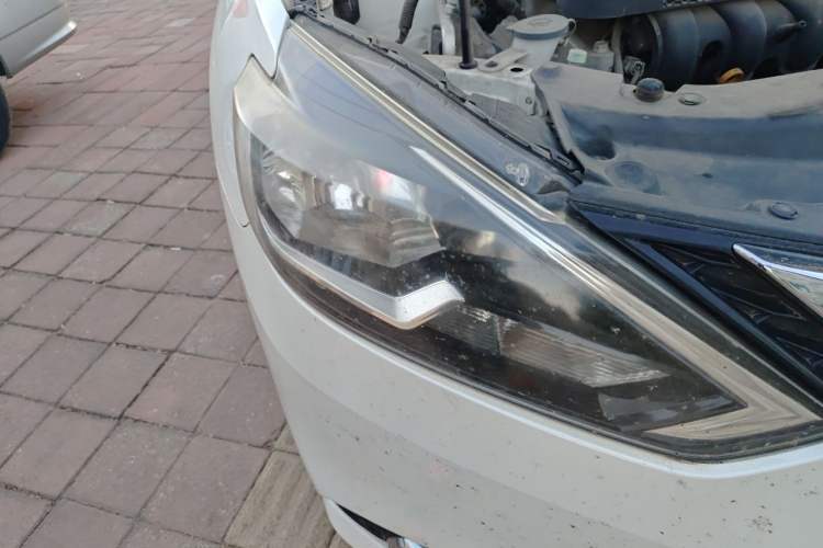 Used Nissan Sylphy 2016 1.6 XL Manual Luxury Edition Right Front Headlight