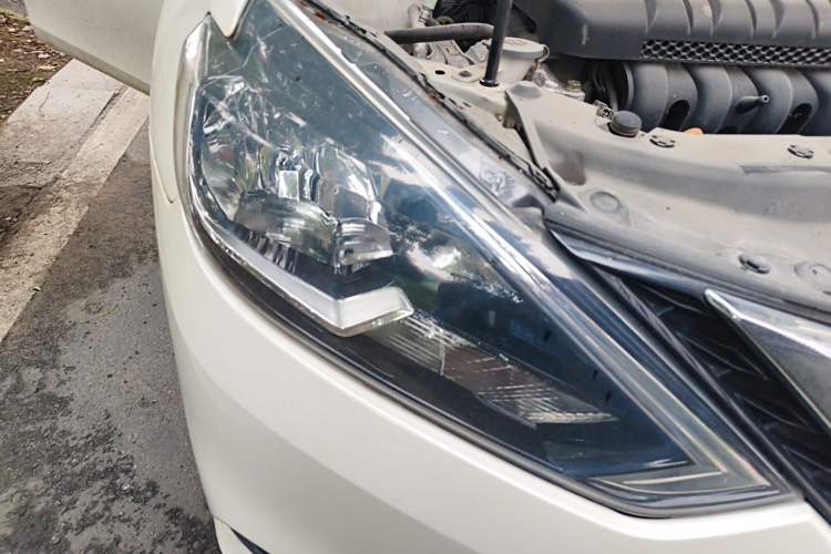 Used Nissan Sylphy 2016 1.6 XL CVT Deluxe Edition Right Front Headlight