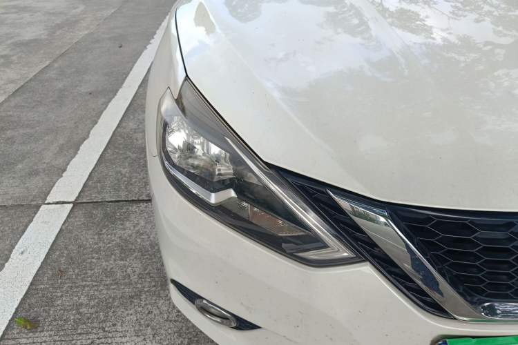 Used Nissan Sylphy 2016 1.6XV CVT Smart Enjoyment Version Right Front Headlight