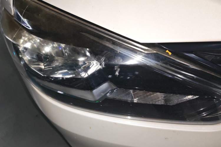 Used Nissan Sylphy 2016 1.6 XL CVT Luxury Edition Right Front Headlight