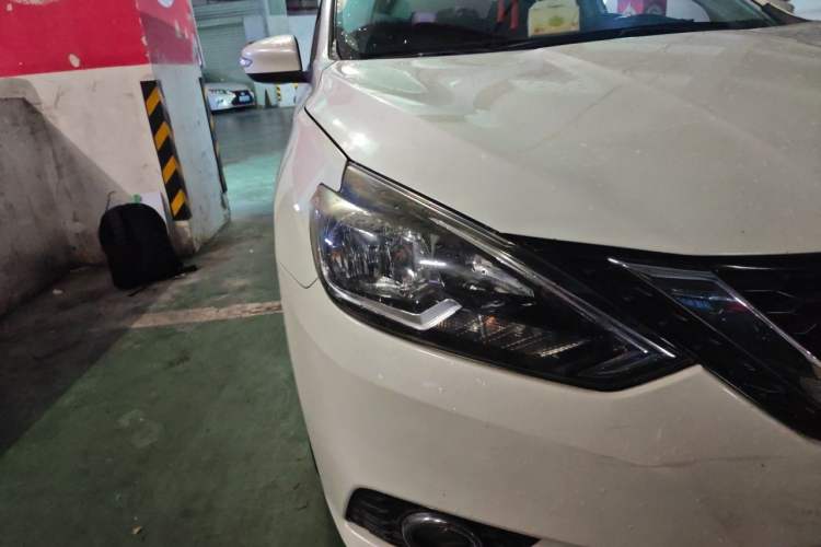 Used Nissan Sylphy 2016 1.6 XL CVT Deluxe Edition Right Front Headlight