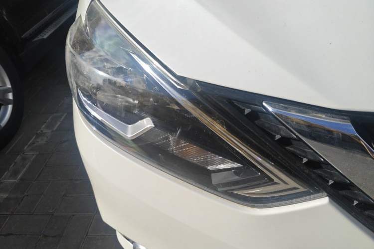 Used Nissan Sylphy 2016 1.6 XL CVT Luxury Edition Right Front Headlight