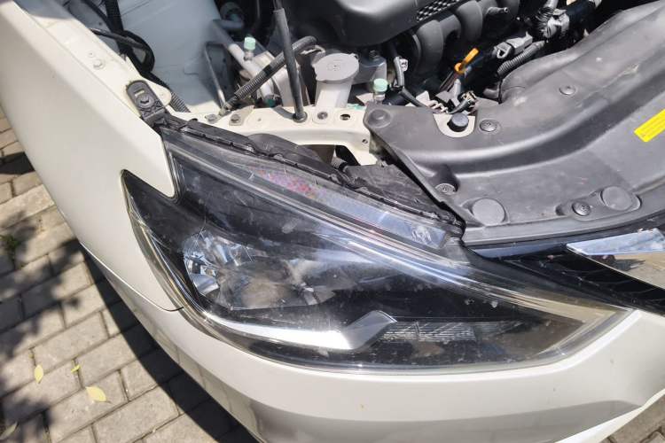 Used Nissan Sylphy 2016 1.6 XL CVT Deluxe Edition Right Front Headlight