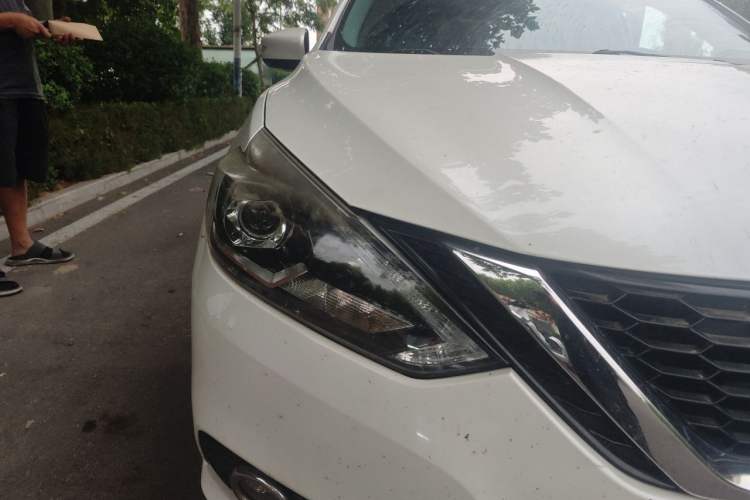 Used Nissan Sylphy 2016 1.6XV CVT Smart Enjoyment Version Right Front Headlight