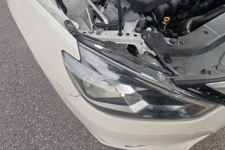 Used Nissan Sylphy 2016 1.6 XL CVT Luxury Edition Right Front Headlight