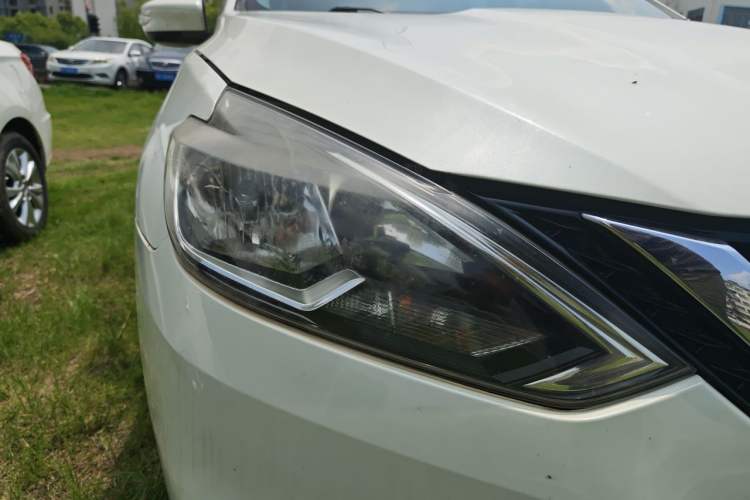 Used Nissan Sylphy 2016 1.6 XL CVT Luxury Edition Right Front Headlight
