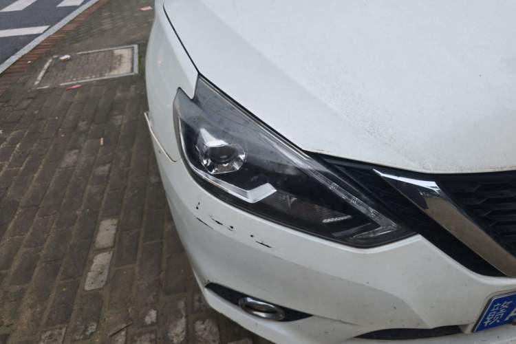 Used Nissan Sylphy 2016 1.6 XL CVT Deluxe Edition Right Front Headlight