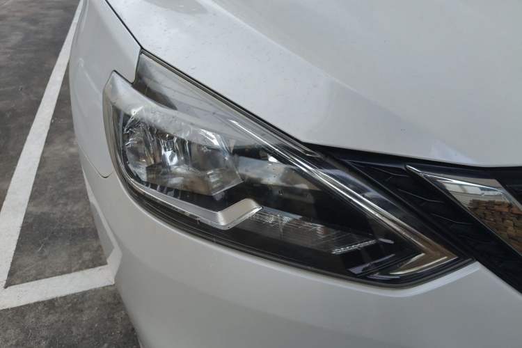 Used Nissan Sylphy 2016 1.6 XL CVT Luxury Edition Right Front Headlight