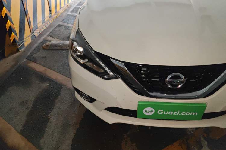 Used Nissan Sylphy 2016 1.6 XL CVT Deluxe Edition Right Front Headlight