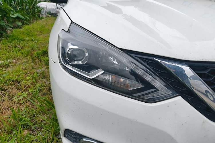 Used Nissan Sylphy 2016 1.6 XL CVT Deluxe Edition Right Front Headlight