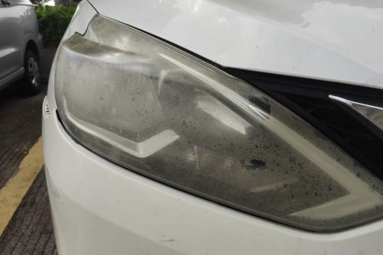 Used Nissan Sylphy 2016 1.6 XL CVT Deluxe Edition Right Front Headlight