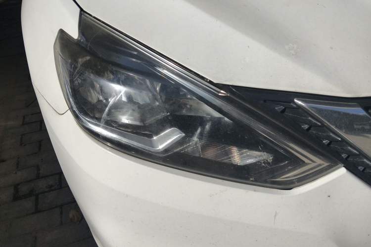 Used Nissan Sylphy 2016 1.6 XL CVT Luxury Edition Right Front Headlight