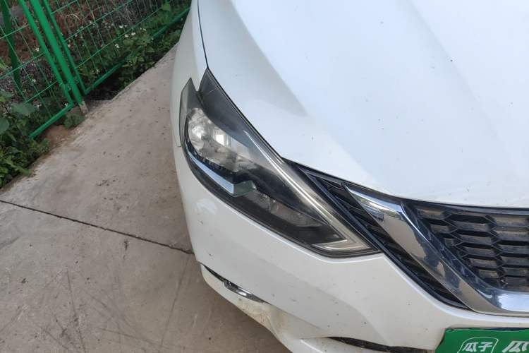 Used Nissan Sylphy 2016 1.6 XL CVT Luxury Edition Right Front Headlight