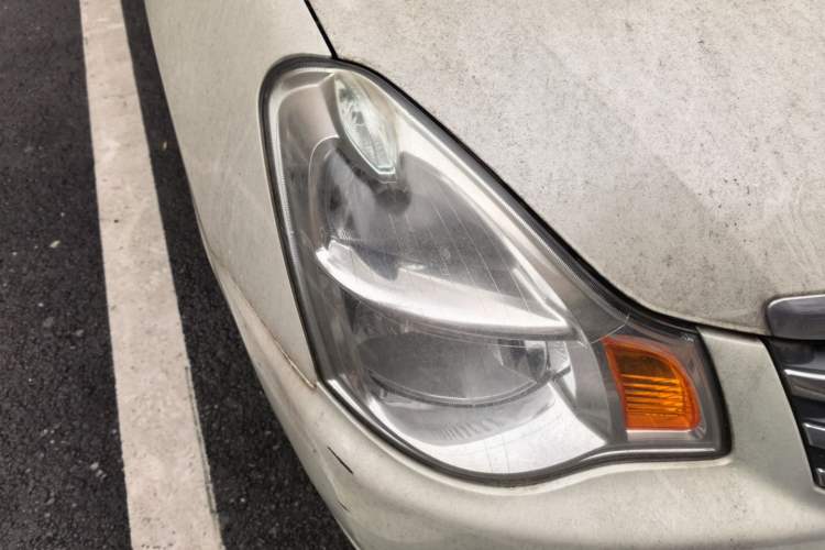 Used Nissan Sylphy 2016 Classic 1.6XE Manual Comfort Edition Right Front Headlight