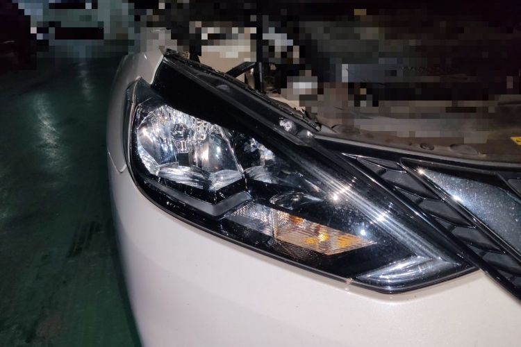 Used Nissan Sylphy 2016 1.6 XL CVT Deluxe Edition Right Front Headlight