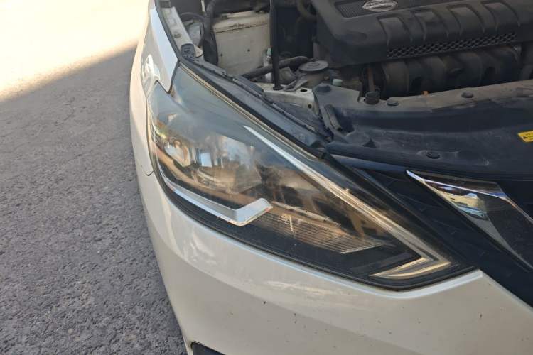 Used Nissan Sylphy 2016 1.6 XL CVT Luxury Edition Right Front Headlight