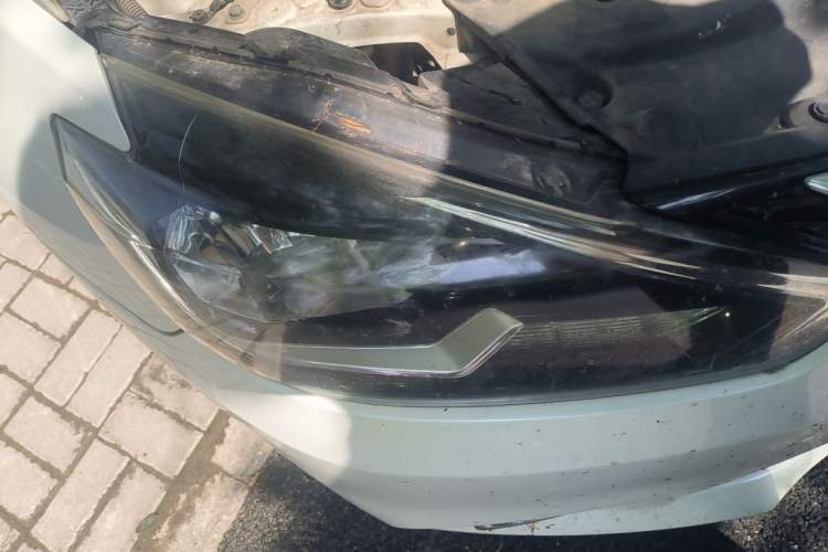 Used Nissan Sylphy 2016 1.6 XL CVT Deluxe Edition Right Front Headlight