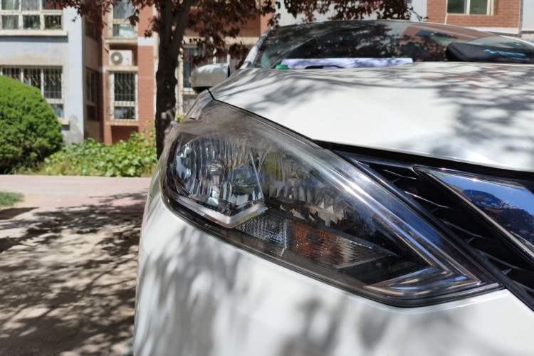 Used Nissan Sylphy 2016 1.6 XL CVT Deluxe Edition Right Front Headlight