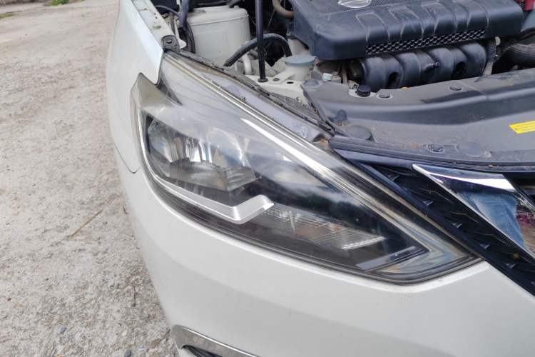 Used Nissan Sylphy 2016 1.6 XL CVT Luxury Edition Right Front Headlight