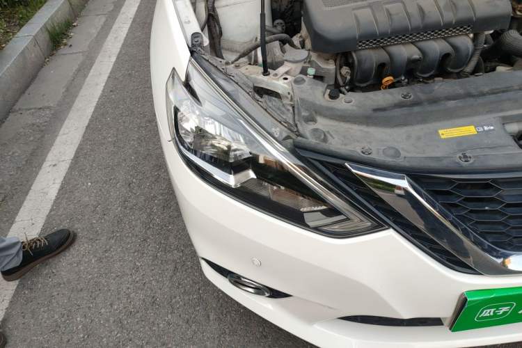 Used Nissan Sylphy 2016 1.6 XL CVT Deluxe Edition Right Front Headlight