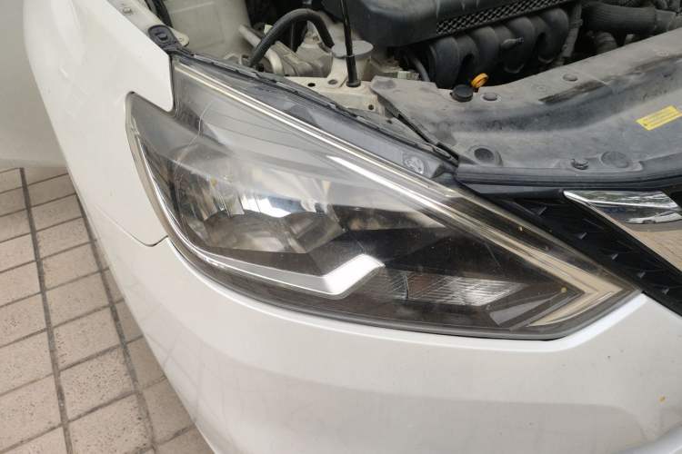 Used Nissan Sylphy 2016 1.6 XL CVT Luxury Edition Right Front Headlight