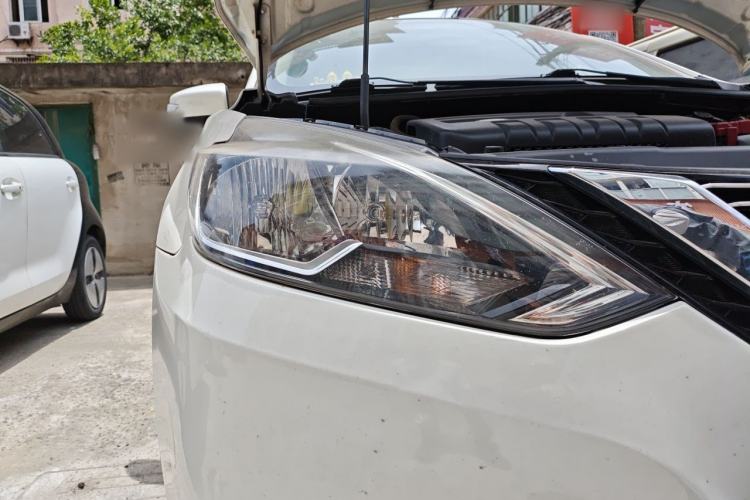 Used Nissan Sylphy 2016 1.6 XL CVT Luxury Edition Right Front Headlight