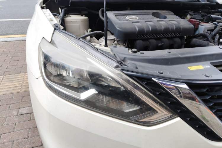 Used Nissan Sylphy 2016 1.6 XL Manual Luxury Edition Right Front Headlight