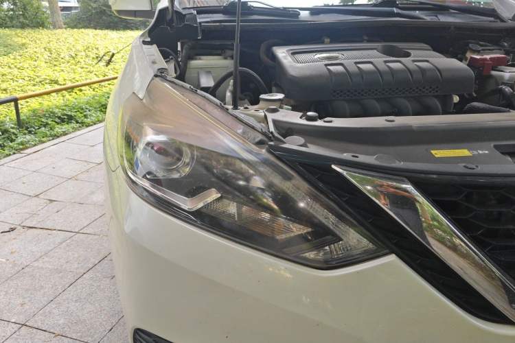 Used Nissan Sylphy 2016 1.6XV CVT Smart Enjoyment Version Right Front Headlight