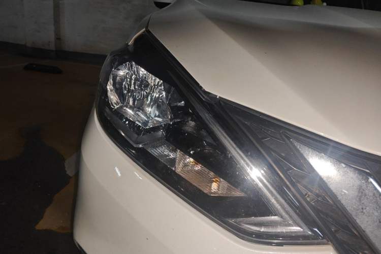 Used Nissan Sylphy 2016 1.6 XL CVT Luxury Edition Right Front Headlight
