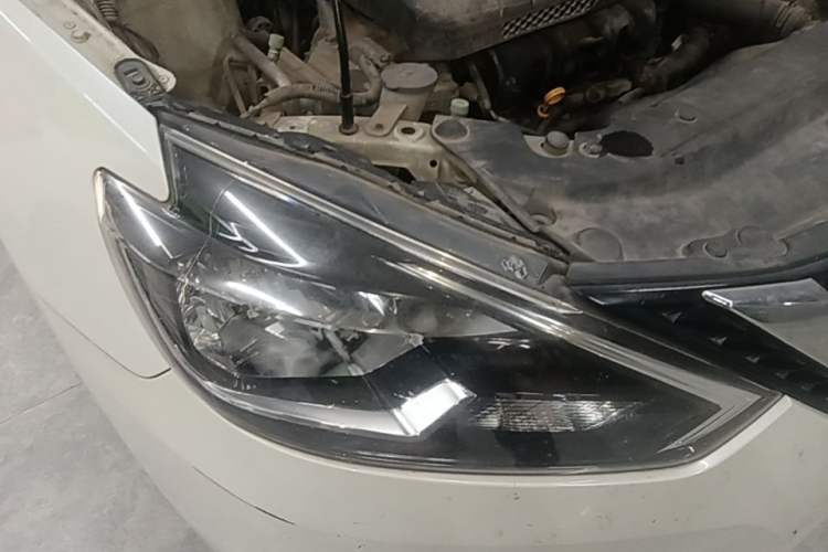 Used Nissan Sylphy 2016 1.6 XL CVT Luxury Edition Right Front Headlight