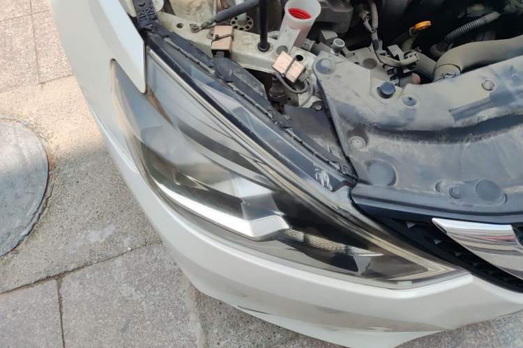 Used Nissan Sylphy 2016 1.6 XL CVT Luxury Edition Right Front Headlight