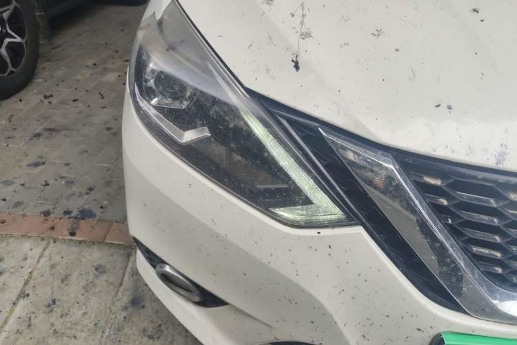 Used Nissan Sylphy 2016 1.6XV CVT Smart Enjoyment Version Right Front Headlight