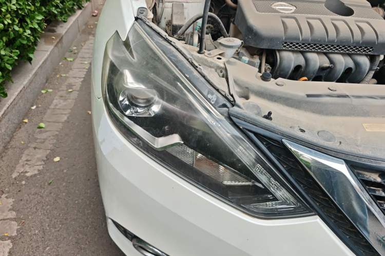 Used Nissan Sylphy 2016 1.6XV CVT Smart Enjoyment Version Right Front Headlight