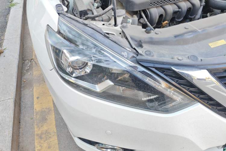 Used Nissan Sylphy 2016 1.6 XL CVT Luxury Edition Right Front Headlight