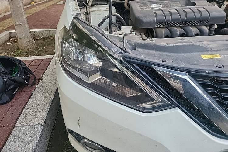 Used Nissan Sylphy 2016 1.6 XL CVT Luxury Edition Right Front Headlight