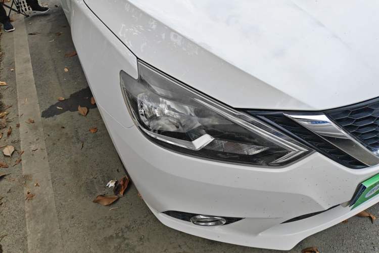 Used Nissan Sylphy 2016 1.6 XL CVT Luxury Edition Right Front Headlight