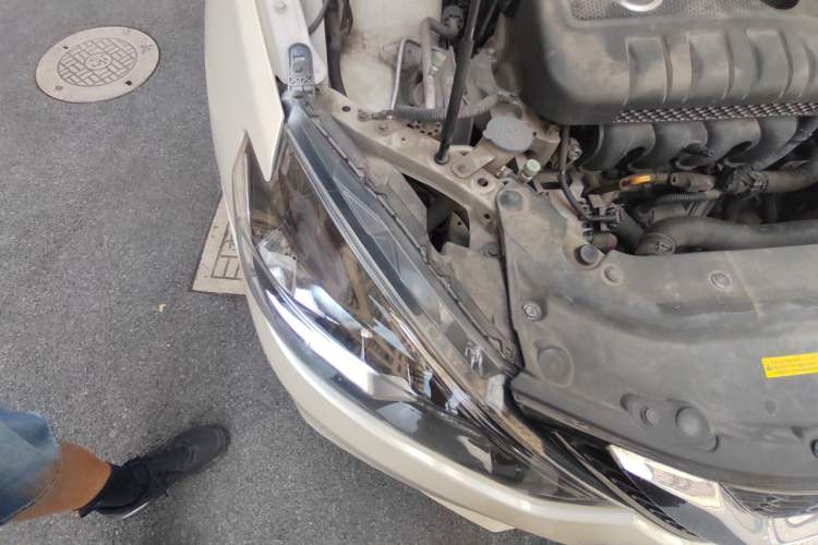 Used Nissan Sylphy 2016 1.6 XL CVT Luxury Edition Right Front Headlight