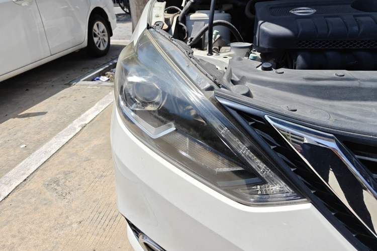 Used Nissan Sylphy 2016 1.6 XL CVT Deluxe Edition Right Front Headlight