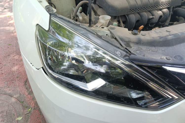 Used Nissan Sylphy 2016 1.6 XL CVT Luxury Edition Right Front Headlight