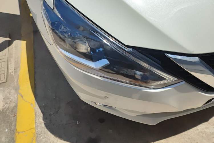 Used Nissan Sylphy 2016 1.6 XL CVT Luxury Edition Right Front Headlight