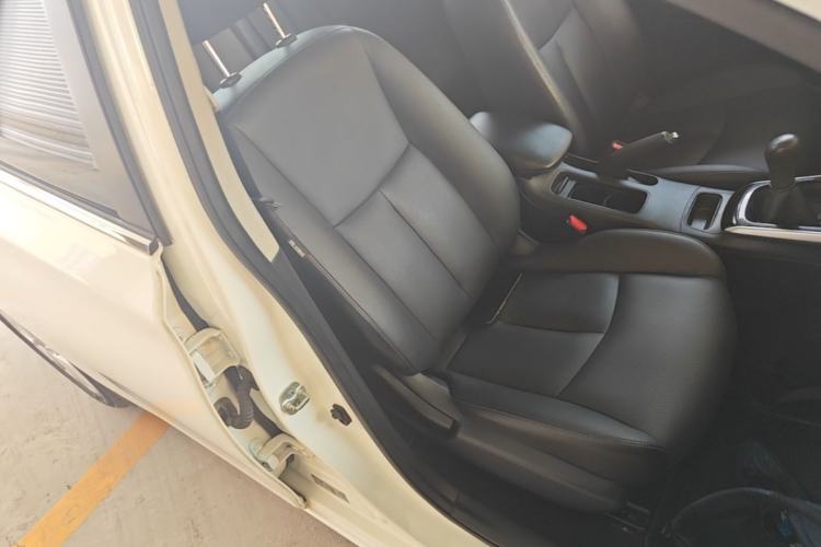 Used Nissan Sylphy 2016 1.6 XL Manual Luxury Edition Right Front Seat