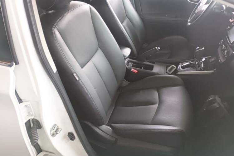Used Nissan Sylphy 2016 1.6XV CVT Smart Enjoyment Version Right Front Seat