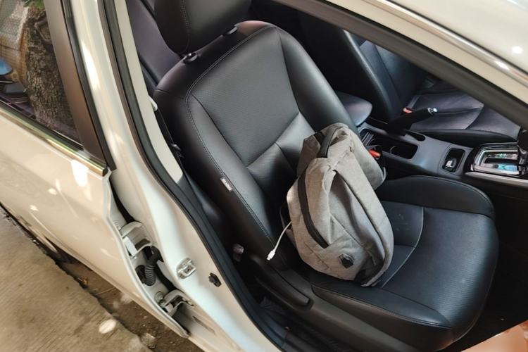 Used Nissan Sylphy 2016 1.6 XL CVT Deluxe Edition Right Front Seat