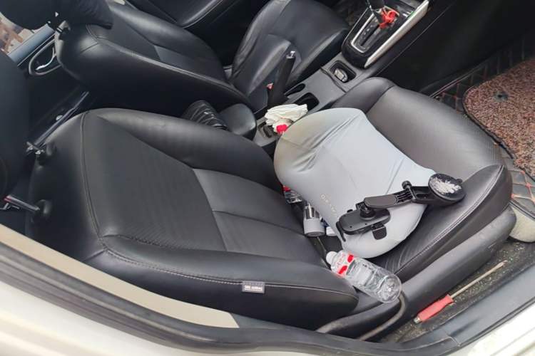 Used Nissan Sylphy 2016 1.6 XL CVT Deluxe Edition Right Front Seat