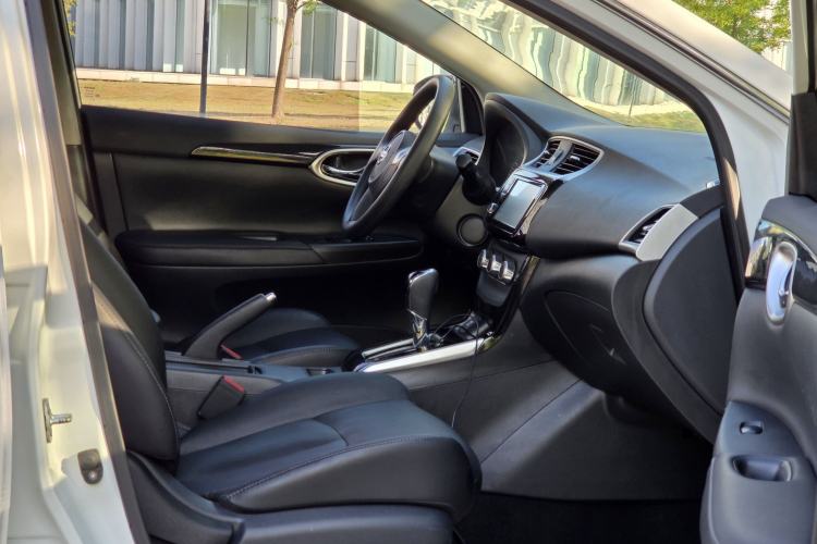 Used Nissan Sylphy 2016 1.6XV CVT Smart Enjoyment Version Right Front Seat